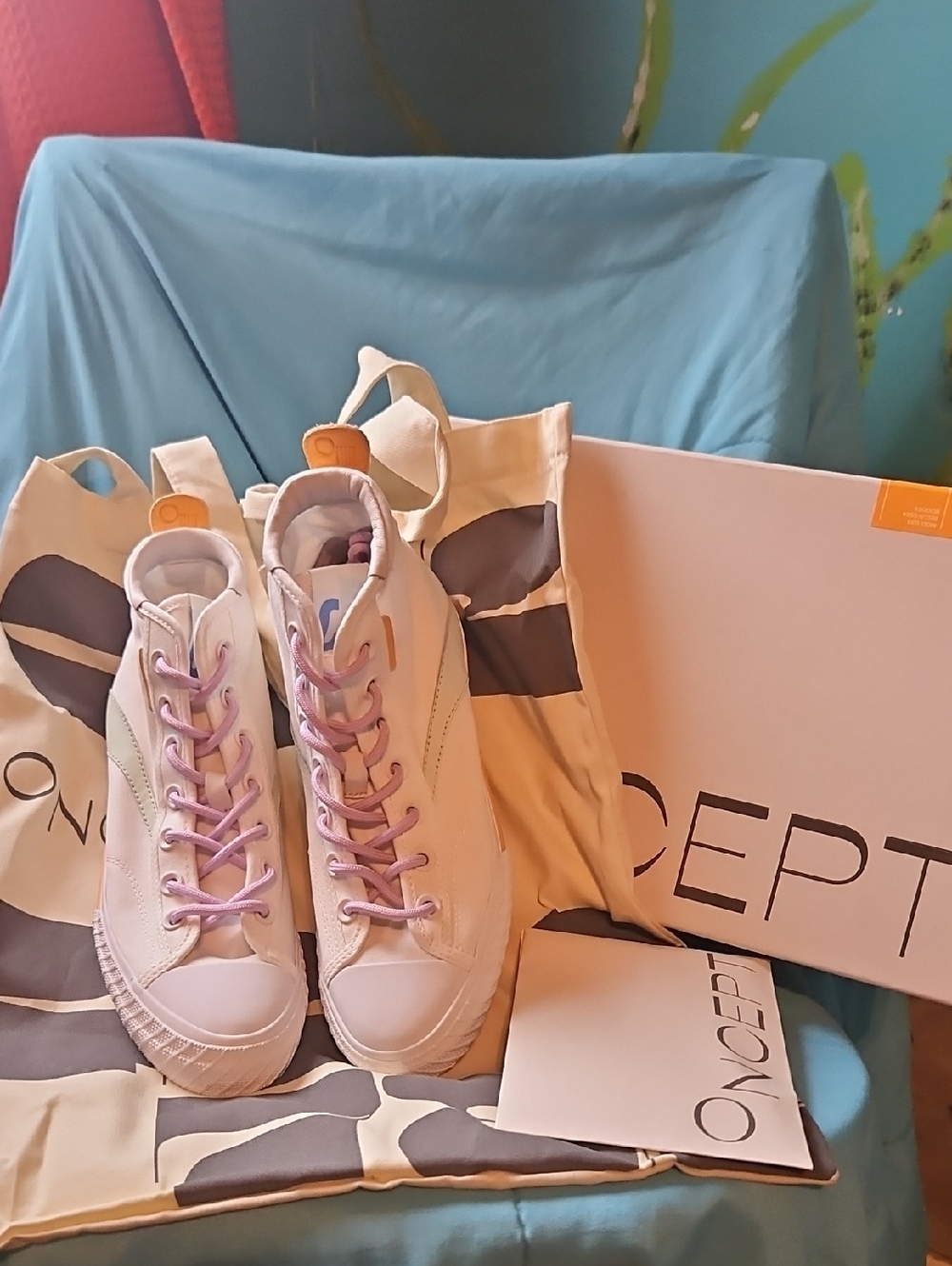 ONCEPT High-Top Sneakers with Lavender Laces